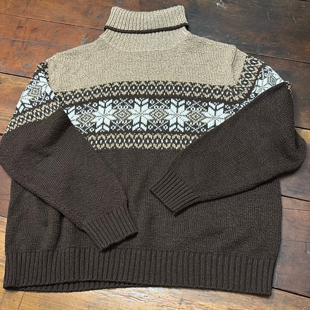 Brown & Tan Snow Flake Design Women’s Sweater - Excellent Used Condition! Size L
